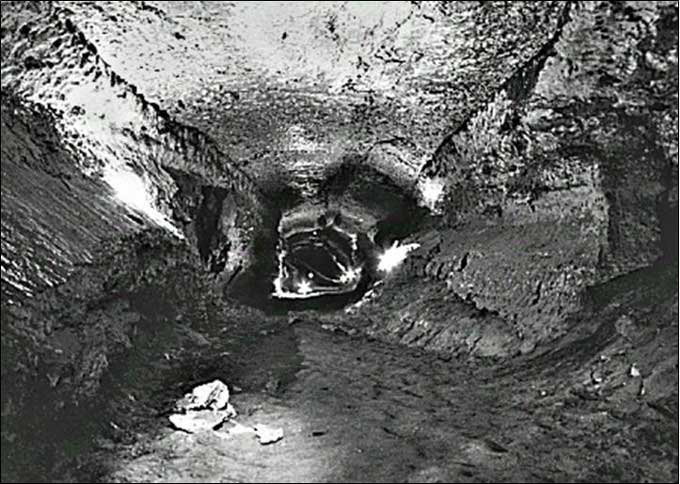 Туннель в пещере Голубинский Провал