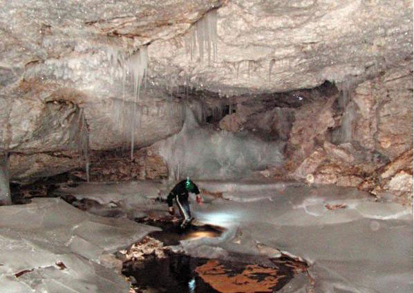 развитее льда в пещере